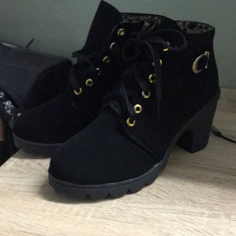 Girls boots (black/Leopard print inside)